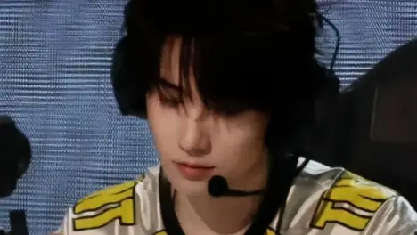 英雄联盟全球总决赛全员游走支援战术体系创新：团队协同与地图控制引领游戏玩法多元化-火博电竞